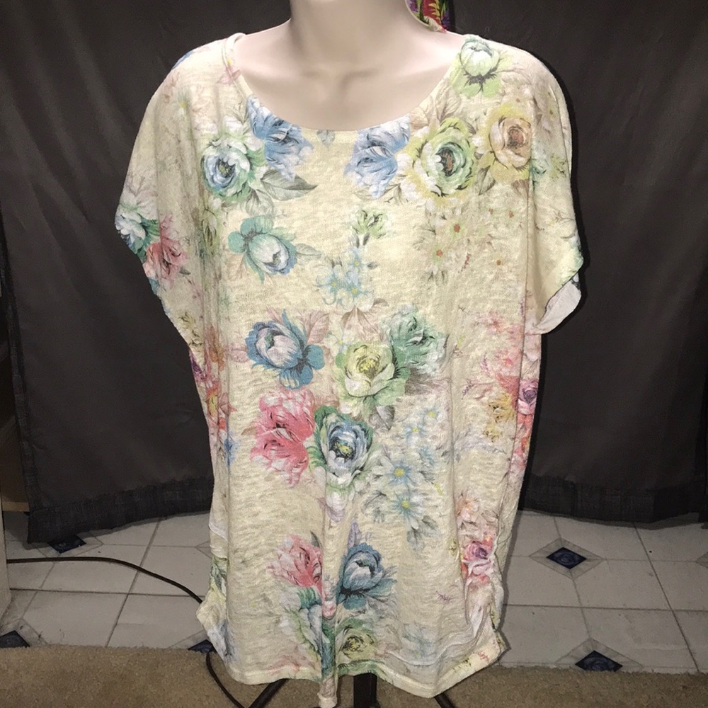 Floral top
